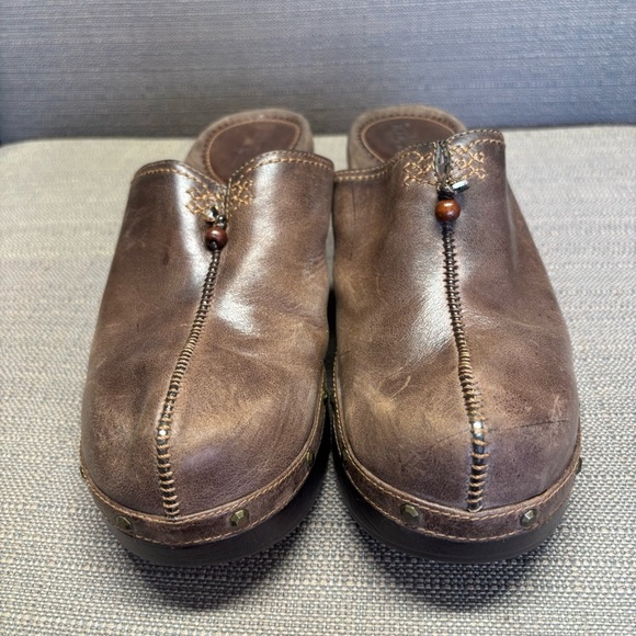 Indigo Vintage Y2K Classic Brown Women’s Leather Bohemian Clogs 9 - Picture 2 of 6